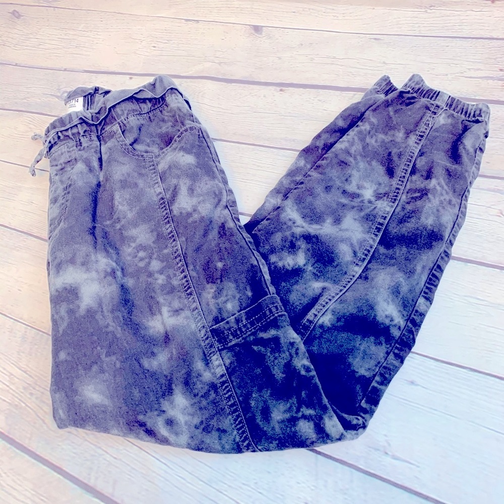 Ambercrombie Kids Size 13/14 Cargo Pants